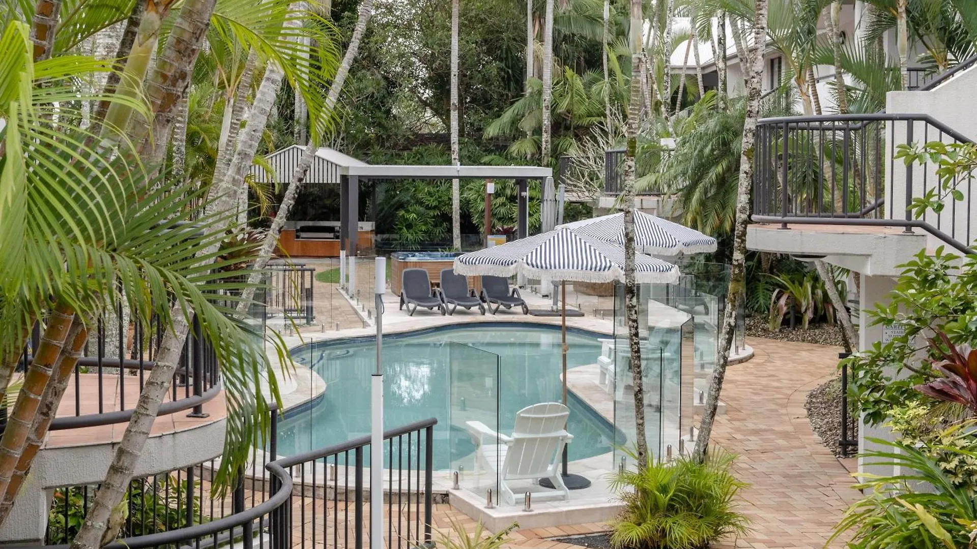 Outrigger Bay Aparthotel Byron Bay 4*,