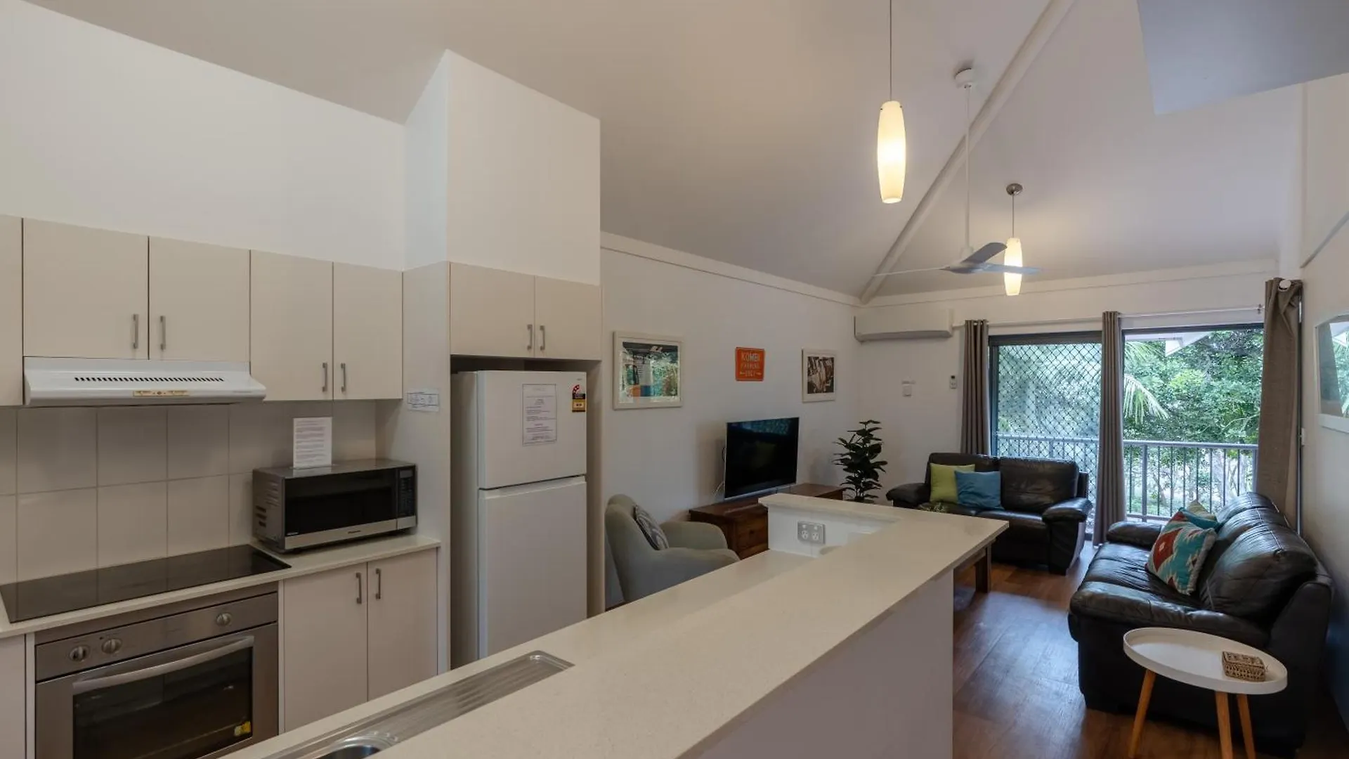 Outrigger Bay Aparthotel Byron Bay Australia