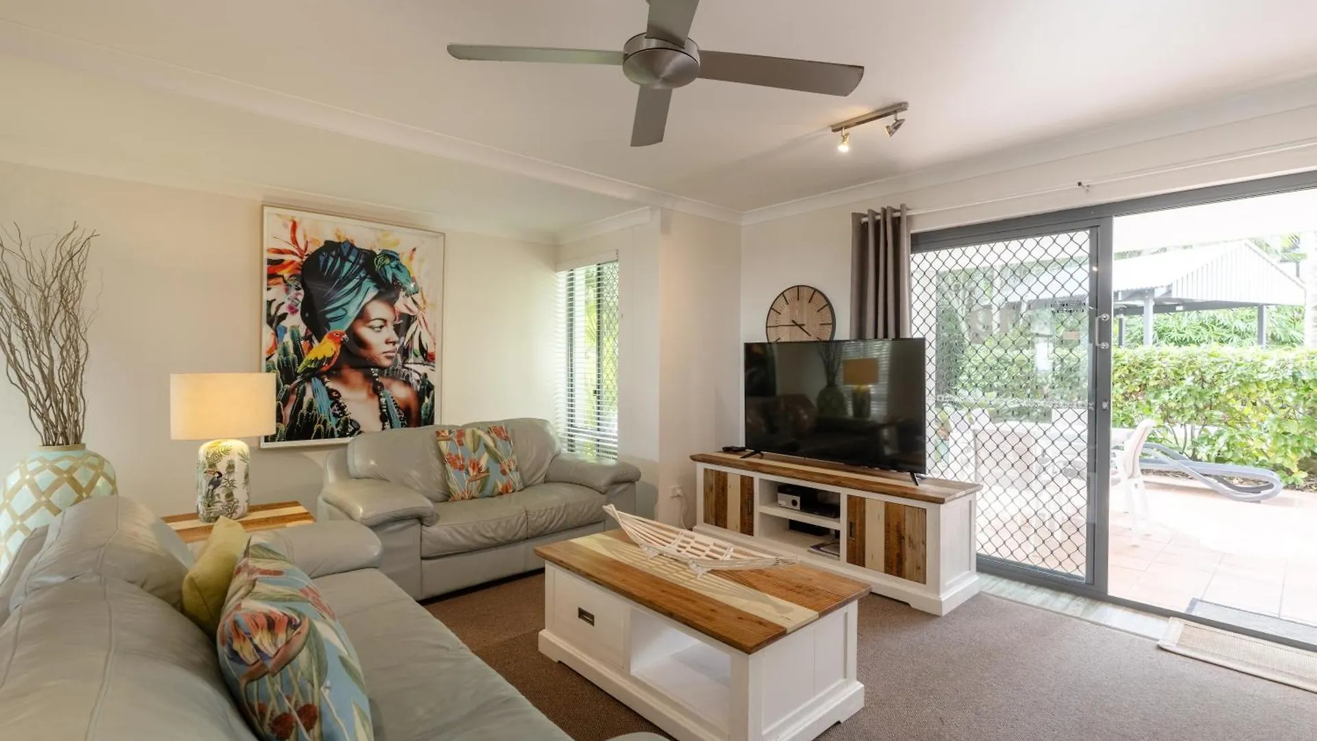 ****  Outrigger Bay Aparthotel Byron Bay Australia