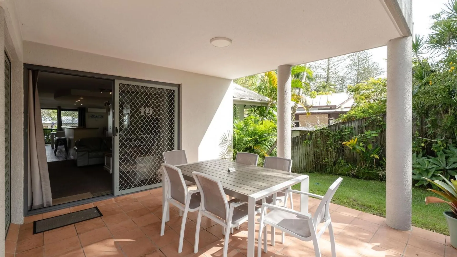 ****  Outrigger Bay Aparthotel Byron Bay Australia