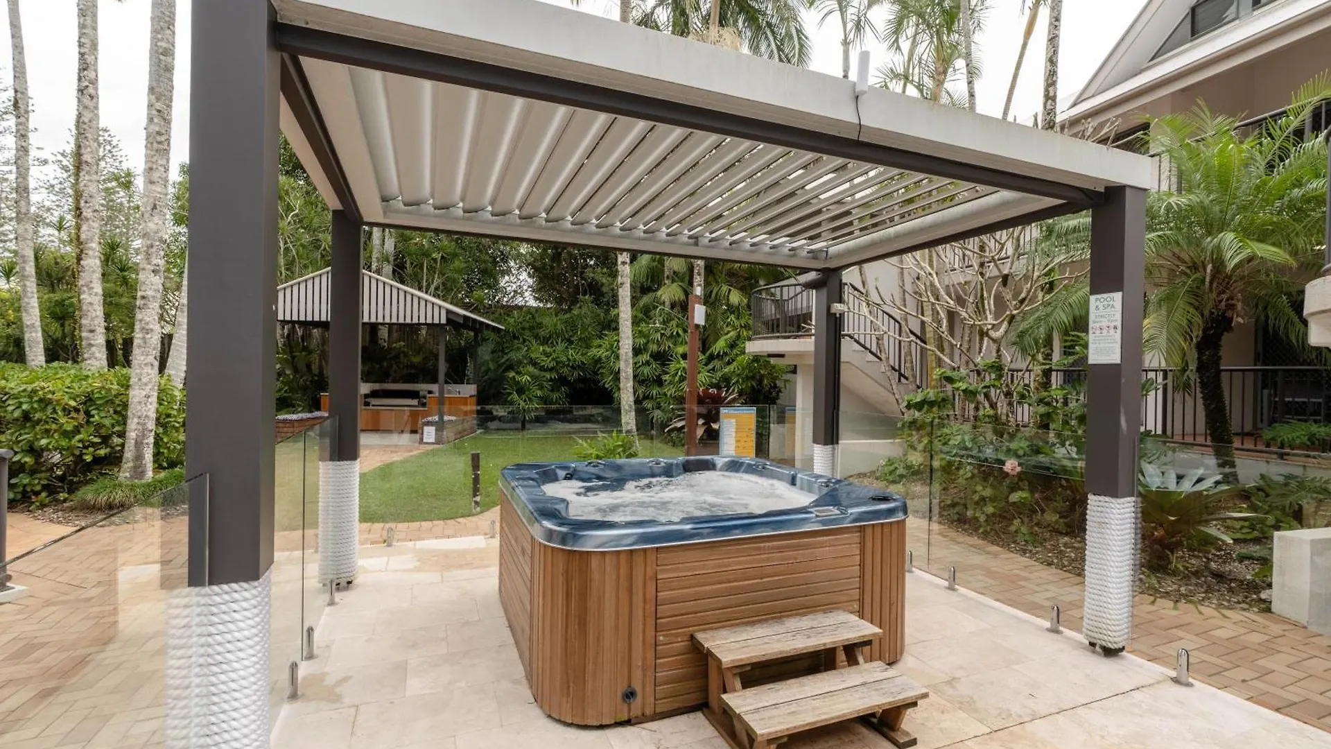 Outrigger Bay Aparthotel Byron Bay